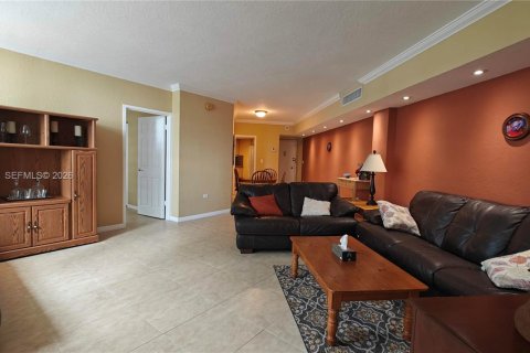 Copropriété à vendre à Miami, Floride: 2 chambres, 91.97 m2 № 2041744 - photo 9