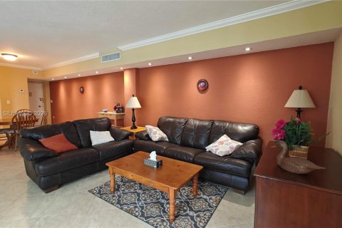 Copropriété à vendre à Miami, Floride: 2 chambres, 91.97 m2 № 2041744 - photo 8