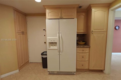 Copropriété à vendre à Miami, Floride: 2 chambres, 91.97 m2 № 2041744 - photo 2