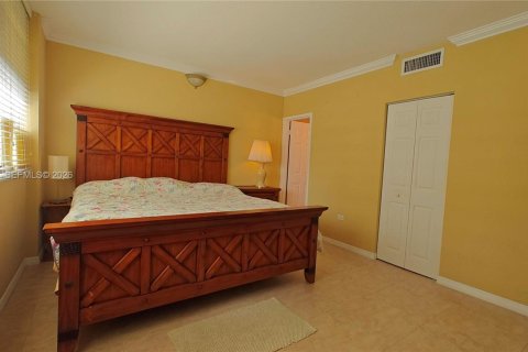 Copropriété à vendre à Miami, Floride: 2 chambres, 91.97 m2 № 2041744 - photo 17