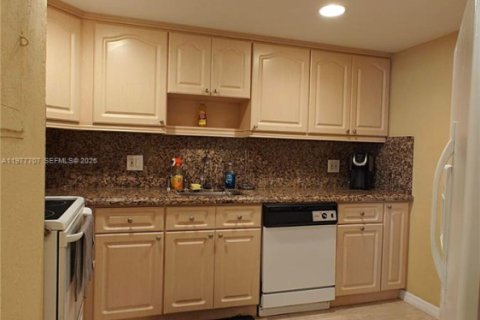 Copropriété à vendre à Miami, Floride: 2 chambres, 91.97 m2 № 2041744 - photo 4