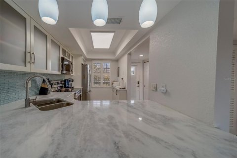 Copropriété à louer à Treasure Island, Floride: 2 chambres, 103.12 m2 № 1681470 - photo 13