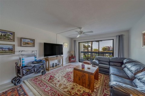 Copropriété à louer à Treasure Island, Floride: 2 chambres, 103.12 m2 № 1681470 - photo 17