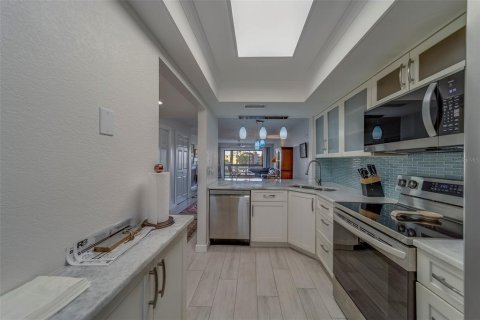 Copropriété à louer à Treasure Island, Floride: 2 chambres, 103.12 m2 № 1681470 - photo 10