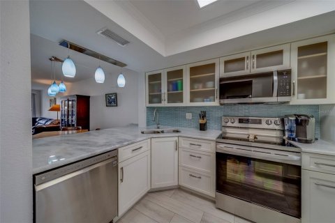 Copropriété à louer à Treasure Island, Floride: 2 chambres, 103.12 m2 № 1681470 - photo 8