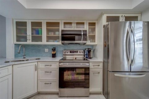 Copropriété à louer à Treasure Island, Floride: 2 chambres, 103.12 m2 № 1681470 - photo 11