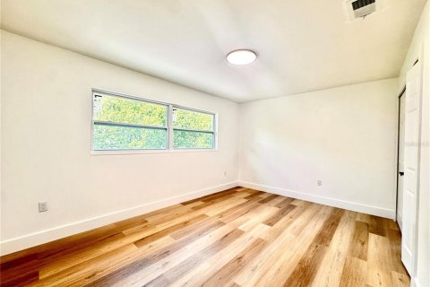 Купить виллу или дом в Киссимми, Флорида 9 комнат, 233.18м2, № 2117955 - фото 19