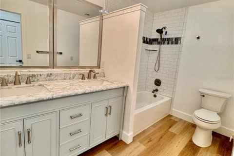 Купить виллу или дом в Киссимми, Флорида 9 комнат, 233.18м2, № 2117955 - фото 21