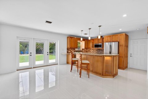 Villa ou maison à vendre à Wilton Manors, Floride: 2 chambres, 108.6 m2 № 2083950 - photo 8