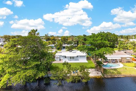 Villa ou maison à vendre à Wilton Manors, Floride: 2 chambres, 108.6 m2 № 2083950 - photo 2