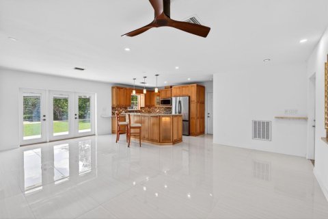 Villa ou maison à vendre à Wilton Manors, Floride: 2 chambres, 108.6 m2 № 2083950 - photo 17