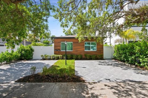 House in Fort Lauderdale, Florida 4 bedrooms, 149.48 sq.m. № 2182889 - photo 17