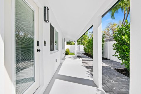 House in Fort Lauderdale, Florida 4 bedrooms, 149.48 sq.m. № 2182889 - photo 18