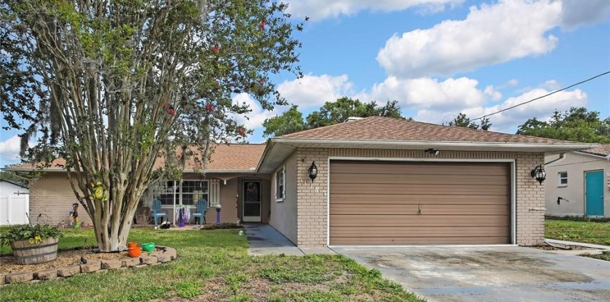 Casa en Spring Hill, Florida 3 dormitorios, 156.26 m2 № 1769422