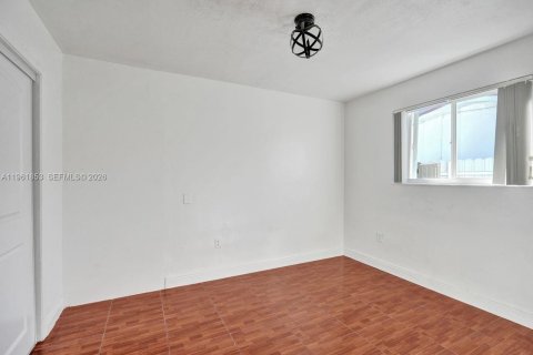 Villa ou maison à vendre à Miramar, Floride: 4 chambres, 111.02 m2 № 2080863 - photo 24
