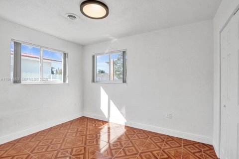 Villa ou maison à vendre à Miramar, Floride: 4 chambres, 111.02 m2 № 2080863 - photo 29