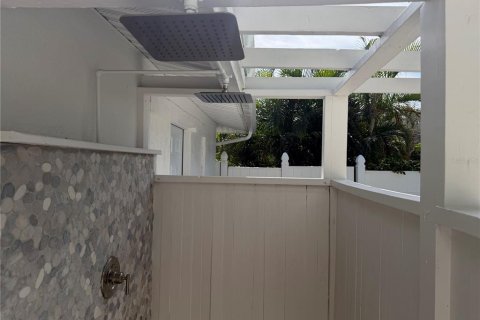 Villa ou maison à vendre à Longboat Key, Floride: 2 chambres, 135.73 m2 № 2419082 - photo 18