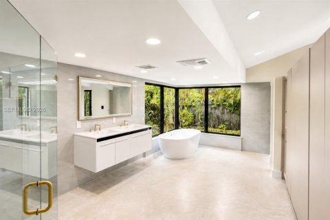 Casa en venta en Fort Lauderdale, Florida, 5 dormitorios, 263.47 m2 № 2077350 - foto 26