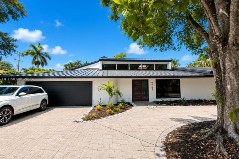 Casa en Fort Lauderdale, Florida 5 dormitorios, 263.47 m2 № 2077350