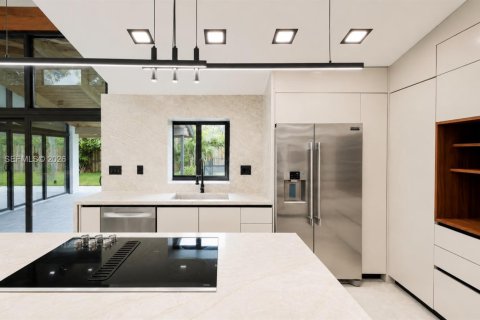 Casa en venta en Fort Lauderdale, Florida, 5 dormitorios, 263.47 m2 № 2077350 - foto 12
