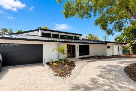 Casa en venta en Fort Lauderdale, Florida, 5 dormitorios, 263.47 m2 № 2077350 - foto 2