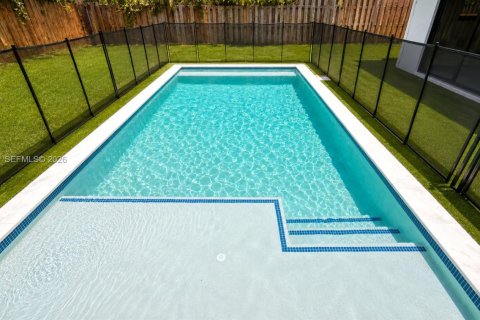Casa en venta en Fort Lauderdale, Florida, 5 dormitorios, 263.47 m2 № 2077350 - foto 19