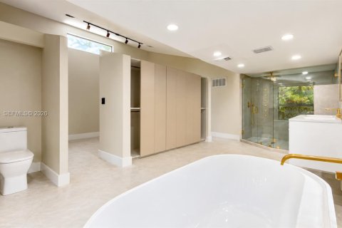 Casa en venta en Fort Lauderdale, Florida, 5 dormitorios, 263.47 m2 № 2077350 - foto 29