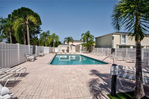 Touwnhouse à vendre à Tampa, Floride: 2 chambres, 111.48 m2 № 1857641 - photo 30