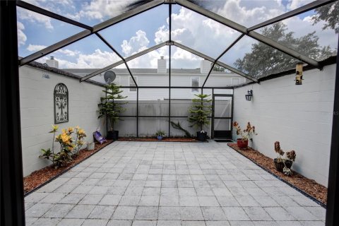 Touwnhouse à vendre à Tampa, Floride: 2 chambres, 111.48 m2 № 1857641 - photo 22
