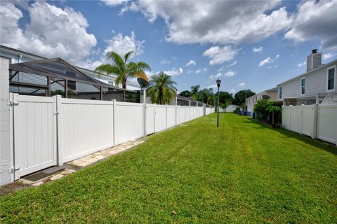 Touwnhouse à vendre à Tampa, Floride: 2 chambres, 111.48 m2 № 1857641 - photo 24