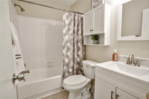 Touwnhouse à vendre à Tampa, Floride: 2 chambres, 111.48 m2 № 1857641 - photo 12