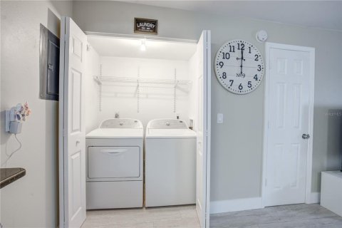 Touwnhouse à vendre à Tampa, Floride: 2 chambres, 111.48 m2 № 1857641 - photo 9