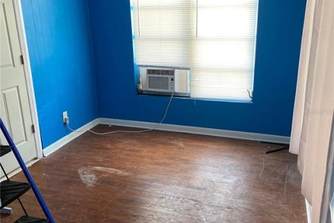 House in Tampa, Florida 3 bedrooms, 118.17 sq.m. № 2210913 - photo 7