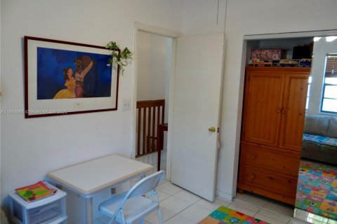 Adosado en venta en Aventura, Florida, 3 dormitorios, 160.07 m2 № 1961588 - foto 29