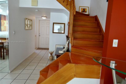 Adosado en venta en Aventura, Florida, 3 dormitorios, 160.07 m2 № 1961588 - foto 15