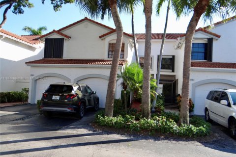 Adosado en venta en Aventura, Florida, 3 dormitorios, 160.07 m2 № 1961588 - foto 1