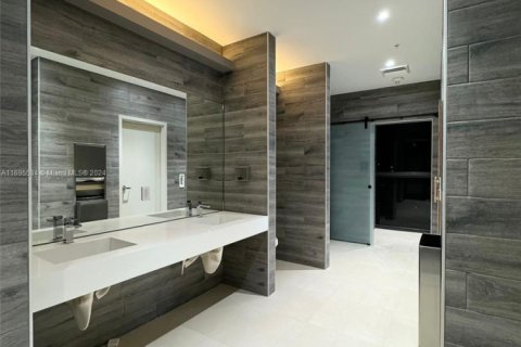 Apartamento en alquiler en Miami, Florida, 1 dormitorio № 2060195 - foto 7