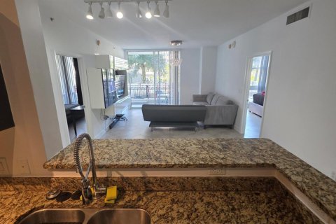 Condo in West Palm Beach, Florida, 2 bedrooms  № 2269191