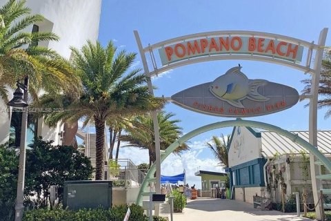 Condo in Pompano Beach, Florida, 1 bedroom  № 1983780 - photo 16