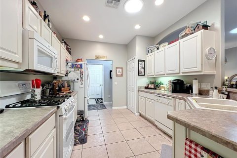 House in Ocala, Florida 3 bedrooms, 209.59 sq.m. № 1899017 - photo 15