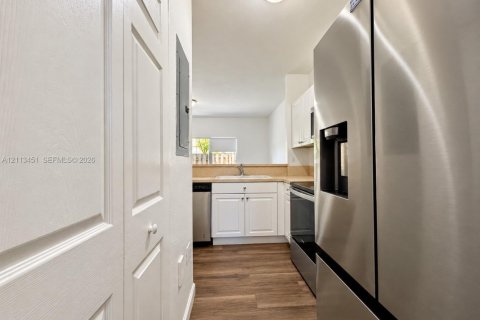 Купить таунхаус в Хомстед, Флорида 3 спальни, 108.6м2, № 2437597 - фото 10