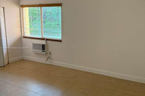Copropriété à louer à Hialeah, Floride: 1 chambre, 35.49 m2 № 1930344 - photo 5