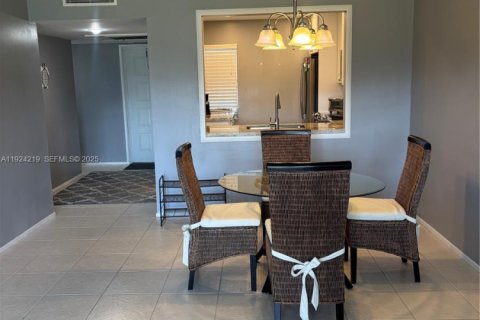 Copropriété à louer à Pompano Beach, Floride: 1 chambre, 83.61 m2 № 1982458 - photo 5