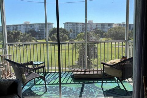 Copropriété à louer à Pompano Beach, Floride: 1 chambre, 83.61 m2 № 1982458 - photo 16