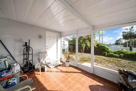 House in Tarpon Springs, Florida 2 bedrooms, 65.77 sq.m. № 1909700 - photo 21