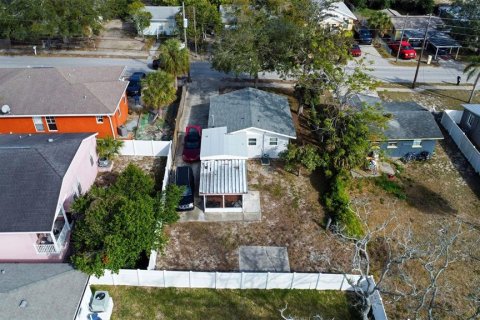 House in Tarpon Springs, Florida 2 bedrooms, 65.77 sq.m. № 1909700 - photo 6