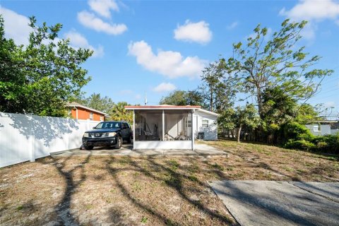 House in Tarpon Springs, Florida 2 bedrooms, 65.77 sq.m. № 1909700 - photo 29