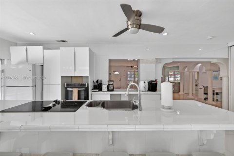 Villa ou maison à vendre à Fort Lauderdale, Floride: 4 chambres, 191.01 m2 № 2072865 - photo 21