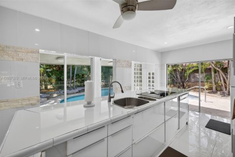 Villa ou maison à vendre à Fort Lauderdale, Floride: 4 chambres, 191.01 m2 № 2072865 - photo 26