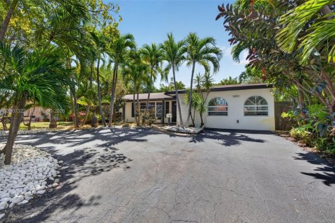 Villa ou maison à vendre à Fort Lauderdale, Floride: 4 chambres, 191.01 m2 № 2072865 - photo 2